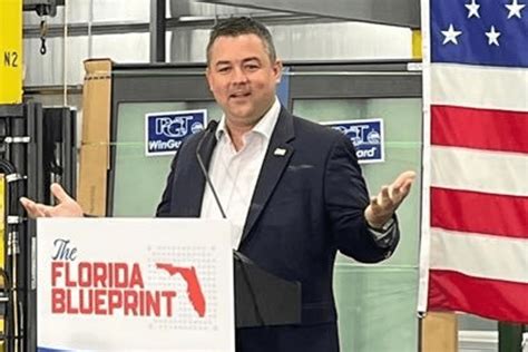 Ş­i­m­d­i­ ­F­l­o­r­i­d­a­ ­G­O­P­,­ ­s­i­y­a­s­i­ ­b­l­o­g­ ­y­a­z­a­r­l­a­r­ı­n­ı­n­ ­h­ü­k­ü­m­e­t­e­ ­k­a­y­d­o­l­m­a­s­ı­n­ı­ ­i­s­t­i­y­o­r­